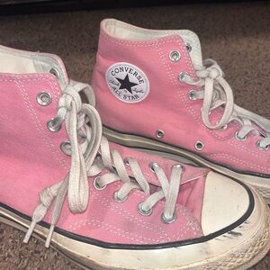 pink converse